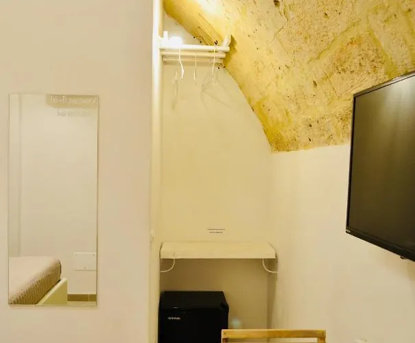 Arvian לינה וארוחת בוקר 3*